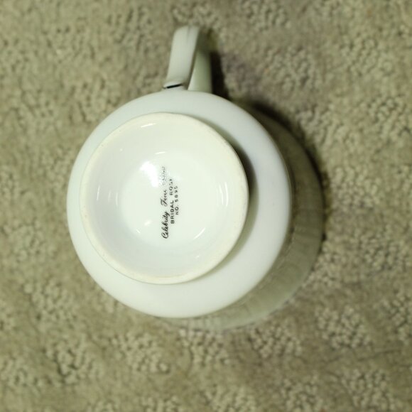 Vintage Celebrity Fine China Bridal Rose Tea Coffee Footed Cup & Saucer Set - Picture 7 of 8